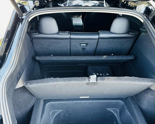 Чорний Тесла Model Y, об'ємом двигуна 0 л та пробігом 58 тис. км за 25000 $, фото 18 на Automoto.ua