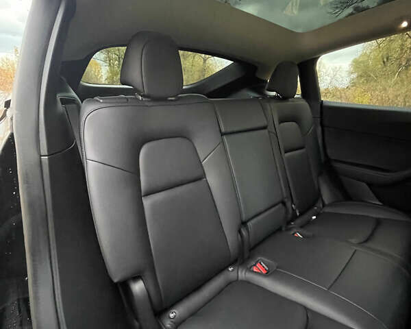 Черный Тесла Model Y, объемом двигателя 0 л и пробегом 158 тыс. км за 22000 $, фото 17 на Automoto.ua