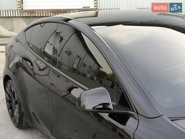 Черный Тесла Model Y, объемом двигателя 0 л и пробегом 57 тыс. км за 23950 $, фото 14 на Automoto.ua