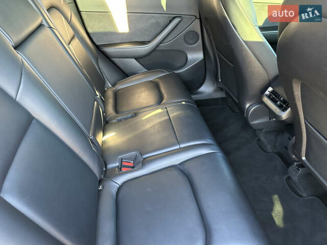 Черный Тесла Model Y, объемом двигателя 0 л и пробегом 60 тыс. км за 22999 $, фото 25 на Automoto.ua