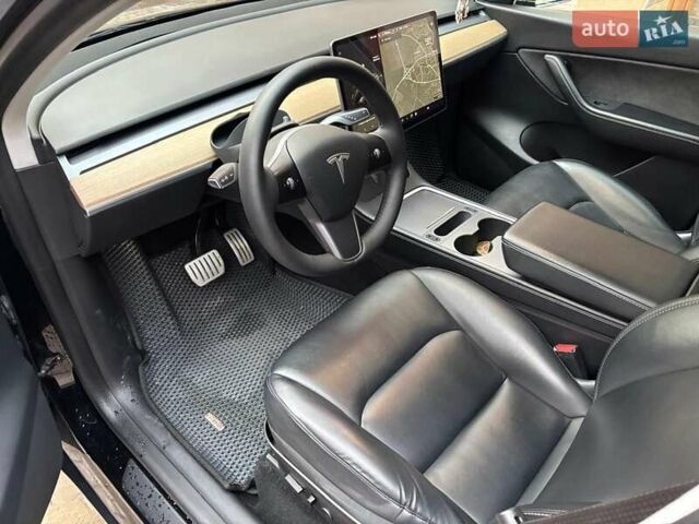 Чорний Тесла Model Y, об'ємом двигуна 0 л та пробігом 70 тис. км за 27000 $, фото 10 на Automoto.ua