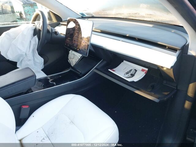 Черный Тесла Model Y, объемом двигателя 0 л и пробегом 43 тыс. км за 16600 $, фото 8 на Automoto.ua
