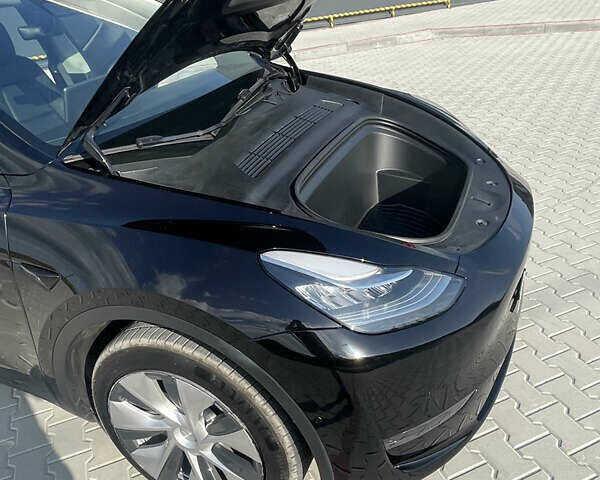 Чорний Тесла Model Y, об'ємом двигуна 0 л та пробігом 43 тис. км за 28300 $, фото 38 на Automoto.ua