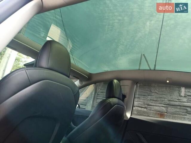 Черный Тесла Model Y, объемом двигателя 0 л и пробегом 60 тыс. км за 26500 $, фото 1 на Automoto.ua
