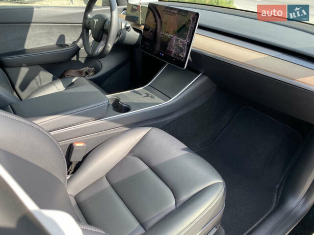 Черный Тесла Model Y, объемом двигателя 0 л и пробегом 45 тыс. км за 21600 $, фото 16 на Automoto.ua