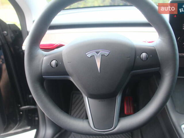 Черный Тесла Model Y, объемом двигателя 0 л и пробегом 56 тыс. км за 27499 $, фото 9 на Automoto.ua