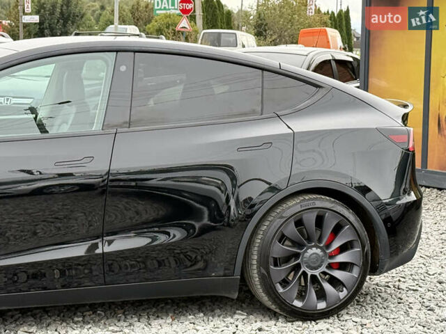 Чорний Тесла Model Y, об'ємом двигуна 0 л та пробігом 62 тис. км за 24999 $, фото 18 на Automoto.ua