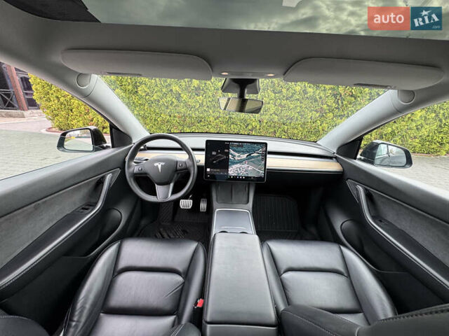 Чорний Тесла Model Y, об'ємом двигуна 0 л та пробігом 62 тис. км за 24999 $, фото 4 на Automoto.ua