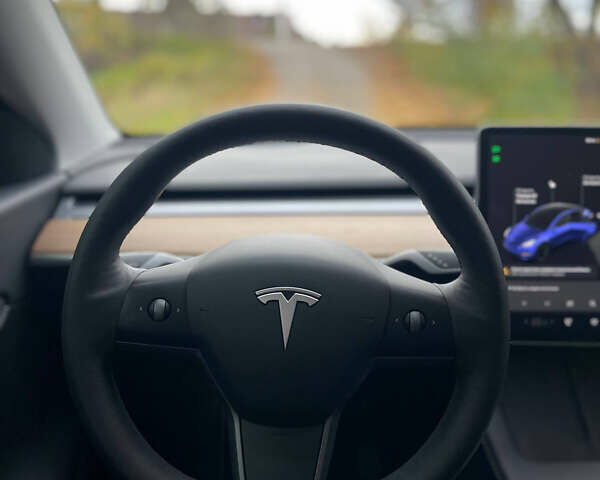 Черный Тесла Model Y, объемом двигателя 0 л и пробегом 158 тыс. км за 22000 $, фото 12 на Automoto.ua