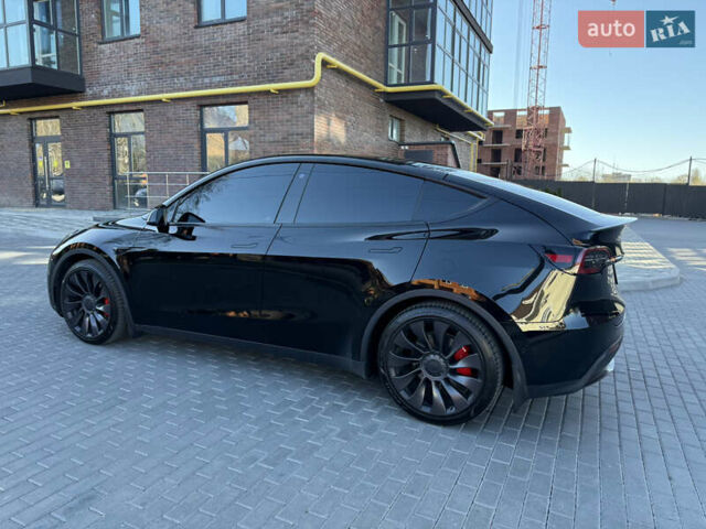 Черный Тесла Model Y, объемом двигателя 0 л и пробегом 68 тыс. км за 28500 $, фото 28 на Automoto.ua