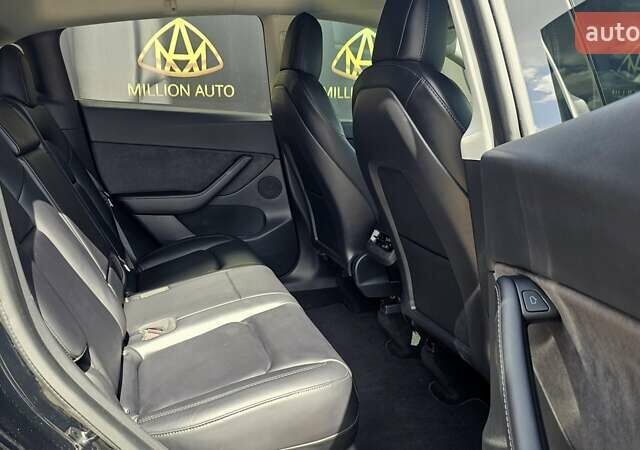 Черный Тесла Model Y, объемом двигателя 0 л и пробегом 138 тыс. км за 24900 $, фото 12 на Automoto.ua