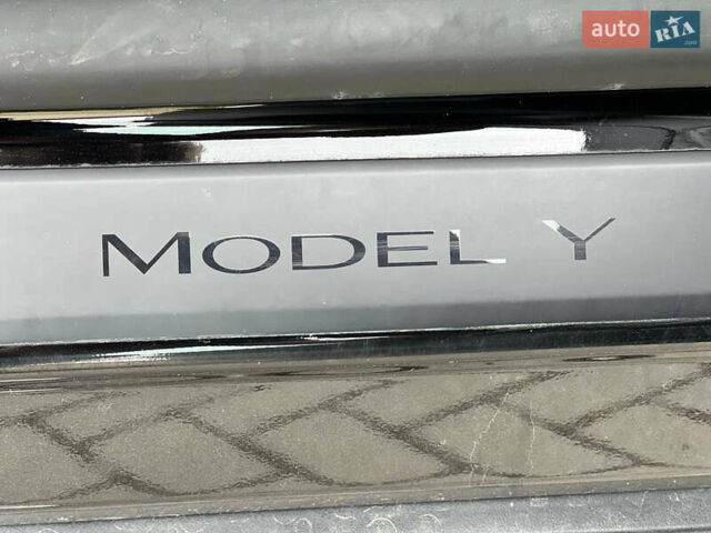 Черный Тесла Model Y, объемом двигателя 0 л и пробегом 75 тыс. км за 30900 $, фото 14 на Automoto.ua