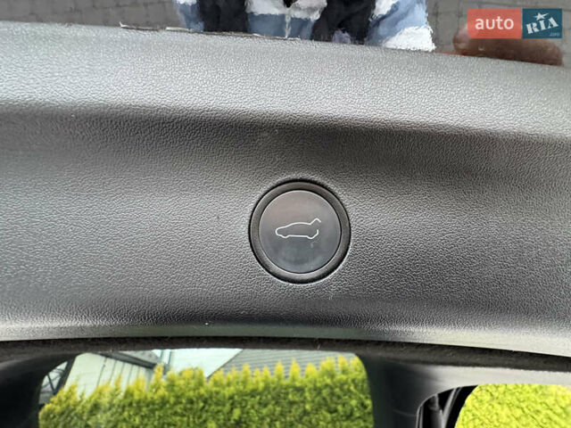 Чорний Тесла Model Y, об'ємом двигуна 0 л та пробігом 62 тис. км за 24999 $, фото 50 на Automoto.ua