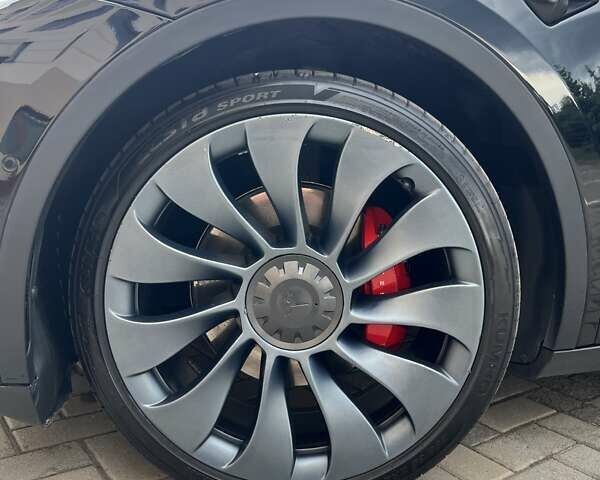 Черный Тесла Model Y, объемом двигателя 0 л и пробегом 58 тыс. км за 27500 $, фото 8 на Automoto.ua