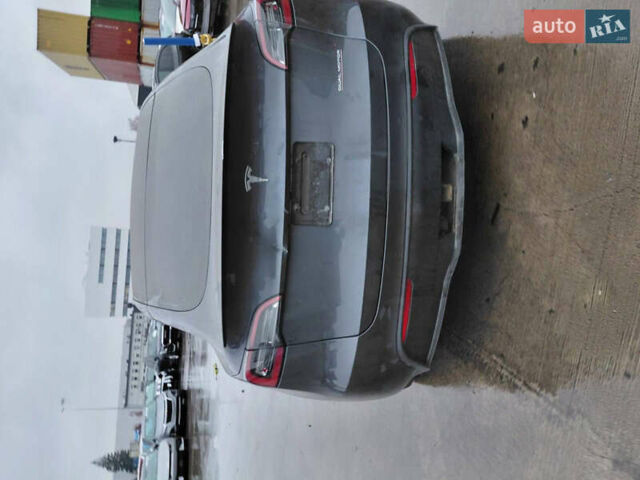 Черный Тесла Model Y, объемом двигателя 0 л и пробегом 50 тыс. км за 17999 $, фото 6 на Automoto.ua