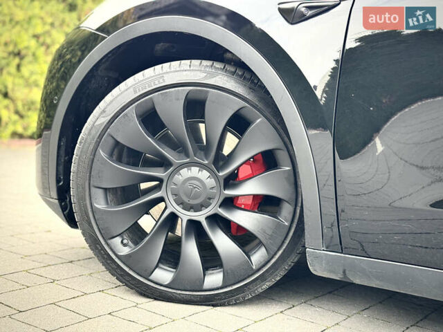 Чорний Тесла Model Y, об'ємом двигуна 0 л та пробігом 62 тис. км за 24999 $, фото 26 на Automoto.ua