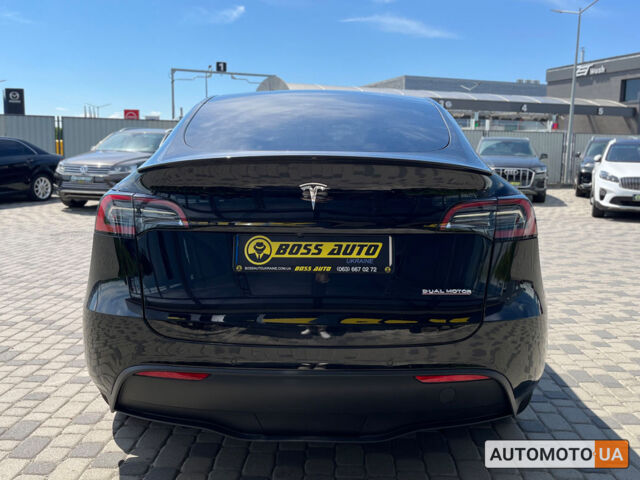 Черный Тесла Model Y, объемом двигателя 80 л и пробегом 44 тыс. км за 27999 $, фото 5 на Automoto.ua