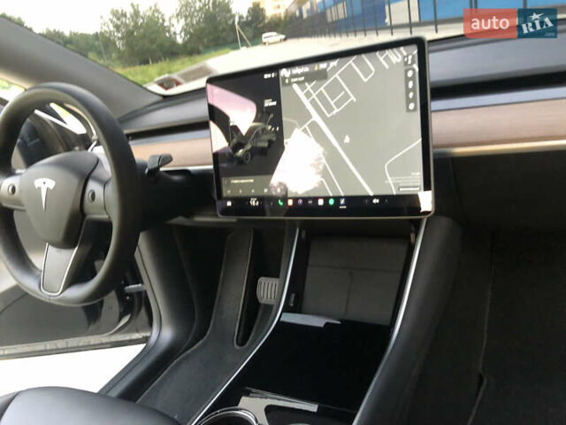 Черный Тесла Model Y, объемом двигателя 0 л и пробегом 63 тыс. км за 27500 $, фото 17 на Automoto.ua