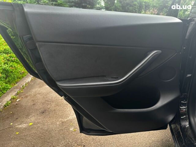Черный Тесла Model Y, объемом двигателя 0 л и пробегом 136 тыс. км за 23990 $, фото 15 на Automoto.ua