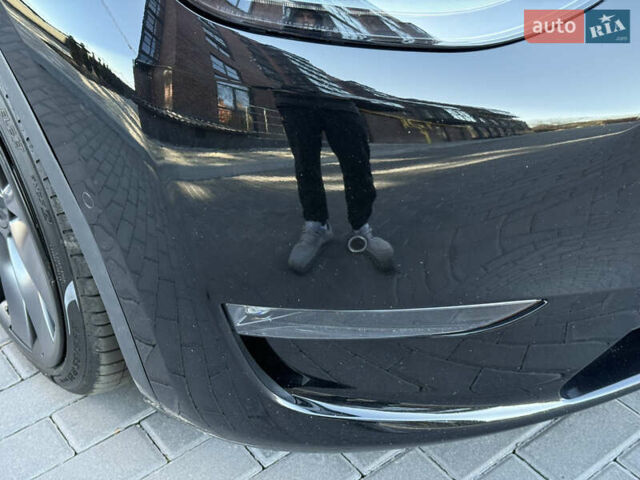 Черный Тесла Model Y, объемом двигателя 0 л и пробегом 68 тыс. км за 28500 $, фото 79 на Automoto.ua