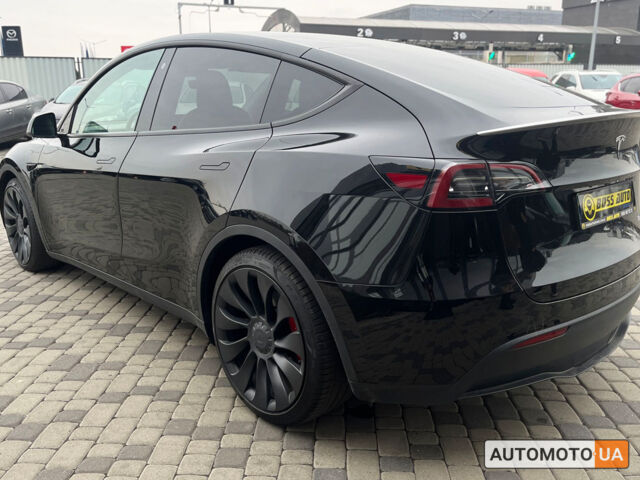 Черный Тесла Model Y, объемом двигателя 82 л и пробегом 10 тыс. км за 31200 $, фото 4 на Automoto.ua