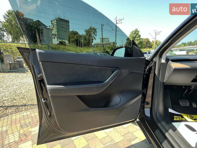 Чорний Тесла Model Y, об'ємом двигуна 0 л та пробігом 51 тис. км за 27300 $, фото 8 на Automoto.ua