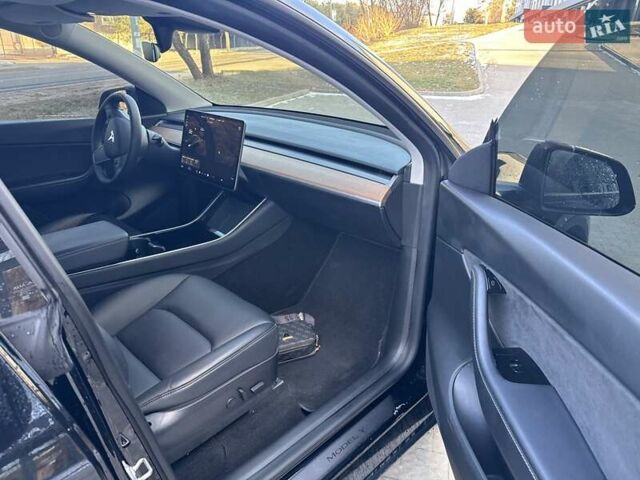 Черный Тесла Model Y, объемом двигателя 0 л и пробегом 59 тыс. км за 24900 $, фото 58 на Automoto.ua
