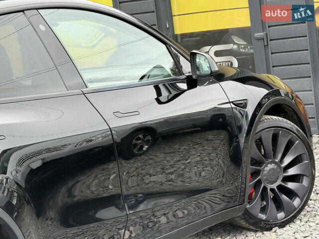 Чорний Тесла Model Y, об'ємом двигуна 0 л та пробігом 62 тис. км за 24999 $, фото 25 на Automoto.ua