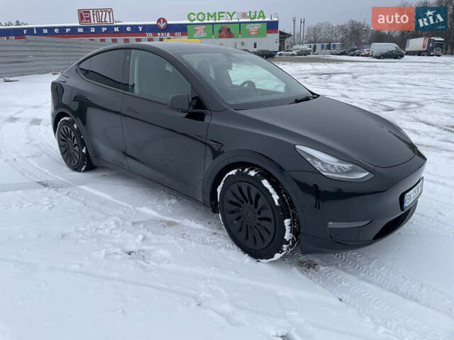 Черный Тесла Model Y, объемом двигателя 0 л и пробегом 40 тыс. км за 24500 $, фото 1 на Automoto.ua