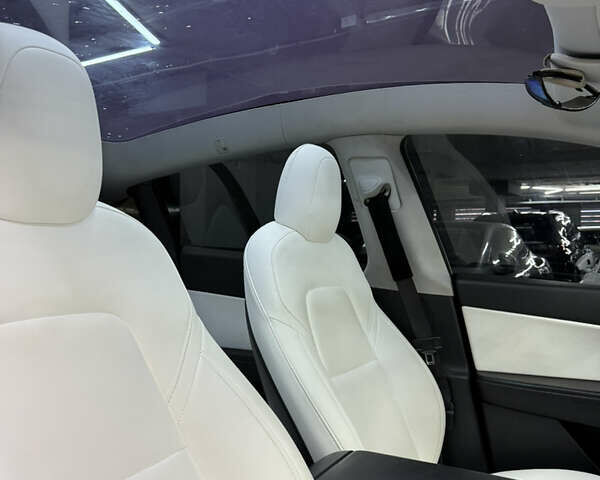 Черный Тесла Model Y, объемом двигателя 0 л и пробегом 124 тыс. км за 24900 $, фото 23 на Automoto.ua
