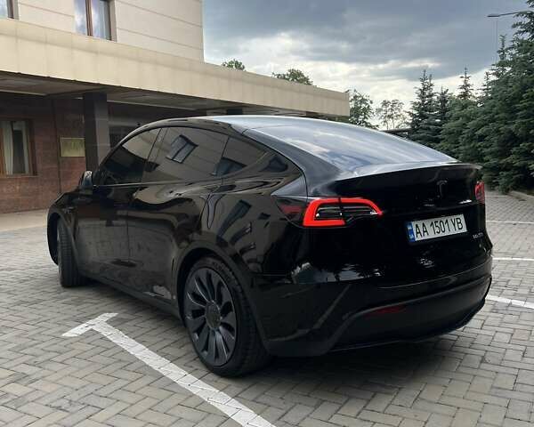 Черный Тесла Model Y, объемом двигателя 0 л и пробегом 58 тыс. км за 27500 $, фото 2 на Automoto.ua