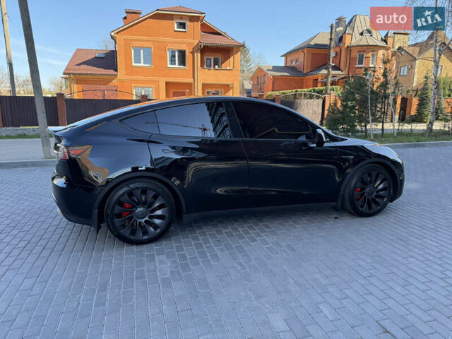 Черный Тесла Model Y, объемом двигателя 0 л и пробегом 68 тыс. км за 28500 $, фото 58 на Automoto.ua