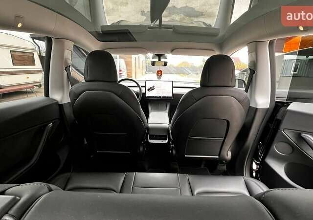 Чорний Тесла Model Y, об'ємом двигуна 0 л та пробігом 73 тис. км за 27999 $, фото 19 на Automoto.ua