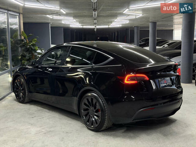 Черный Тесла Model Y, объемом двигателя 0 л и пробегом 70 тыс. км за 26900 $, фото 9 на Automoto.ua