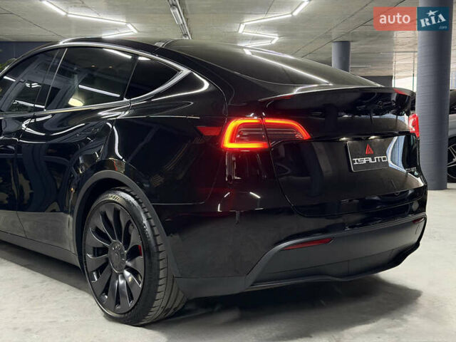 Черный Тесла Model Y, объемом двигателя 0 л и пробегом 70 тыс. км за 26900 $, фото 12 на Automoto.ua