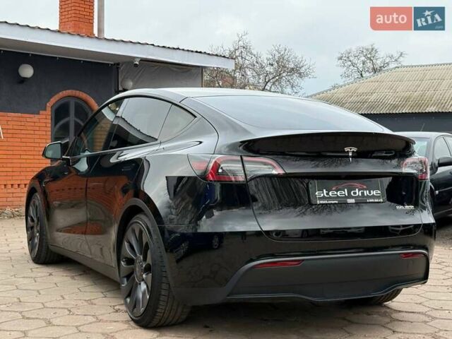 Черный Тесла Model Y, объемом двигателя 0 л и пробегом 141 тыс. км за 23999 $, фото 4 на Automoto.ua