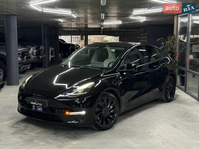 Черный Тесла Model Y, объемом двигателя 0 л и пробегом 70 тыс. км за 26900 $, фото 5 на Automoto.ua