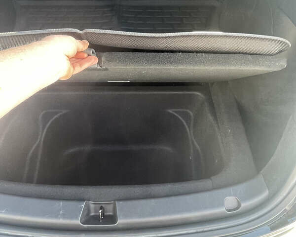 Чорний Тесла Model Y, об'ємом двигуна 0 л та пробігом 43 тис. км за 28300 $, фото 40 на Automoto.ua