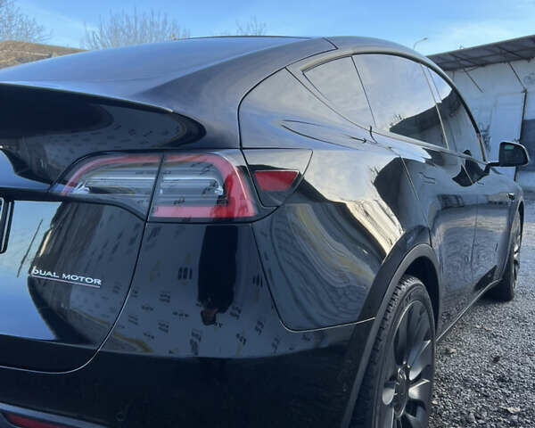 Черный Тесла Model Y, объемом двигателя 0 л и пробегом 52 тыс. км за 25800 $, фото 5 на Automoto.ua