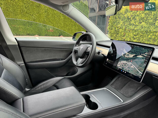 Чорний Тесла Model Y, об'ємом двигуна 0 л та пробігом 62 тис. км за 24999 $, фото 37 на Automoto.ua