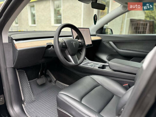 Черный Тесла Model Y, объемом двигателя 0 л и пробегом 82 тыс. км за 26000 $, фото 14 на Automoto.ua