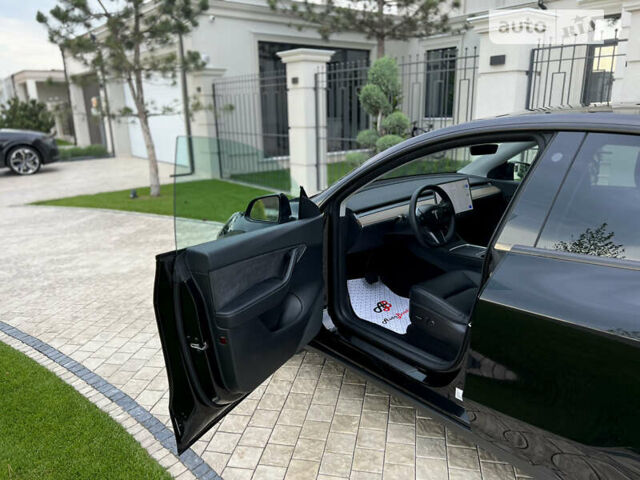 Черный Тесла Model Y, объемом двигателя 0 л и пробегом 21 тыс. км за 44000 $, фото 21 на Automoto.ua