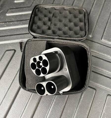 Чорний Тесла Model Y, об'ємом двигуна 0 л та пробігом 73 тис. км за 27999 $, фото 18 на Automoto.ua