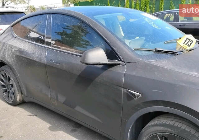 Черный Тесла Model Y, объемом двигателя 0 л и пробегом 165 тыс. км за 18800 $, фото 6 на Automoto.ua
