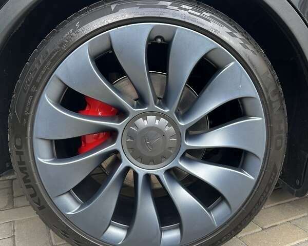 Черный Тесла Model Y, объемом двигателя 0 л и пробегом 58 тыс. км за 27500 $, фото 10 на Automoto.ua