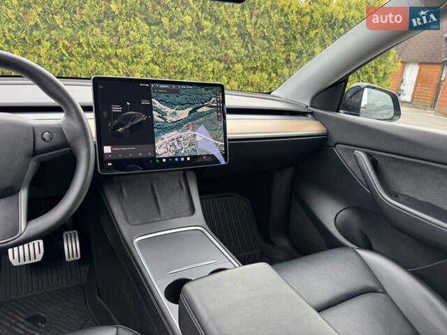 Чорний Тесла Model Y, об'ємом двигуна 0 л та пробігом 62 тис. км за 24999 $, фото 44 на Automoto.ua
