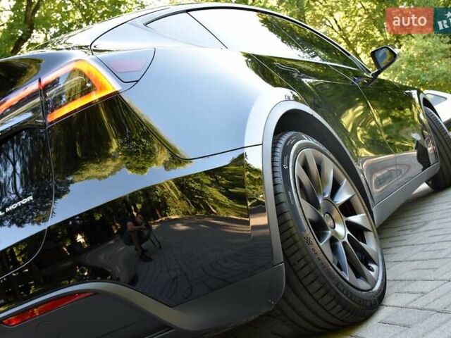 Черный Тесла Model Y, объемом двигателя 0 л и пробегом 82 тыс. км за 24950 $, фото 18 на Automoto.ua