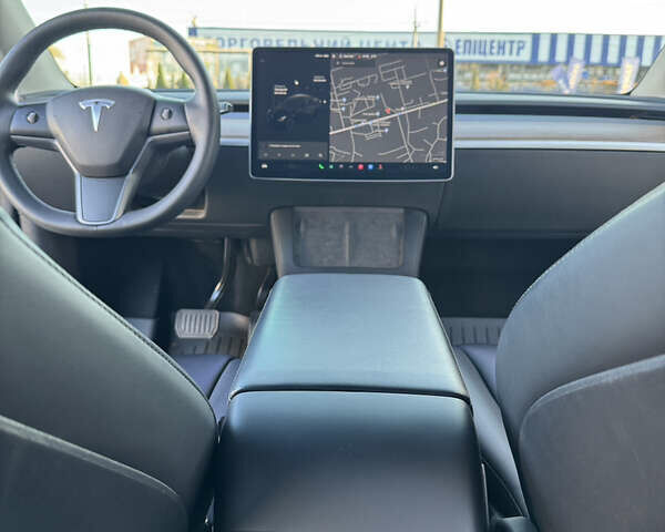 Черный Тесла Model Y, объемом двигателя 0 л и пробегом 54 тыс. км за 25900 $, фото 31 на Automoto.ua
