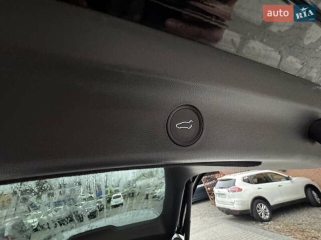 Черный Тесла Model Y, объемом двигателя 0 л и пробегом 45 тыс. км за 25999 $, фото 27 на Automoto.ua