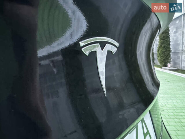 Черный Тесла Model Y, объемом двигателя 0 л и пробегом 85 тыс. км за 28000 $, фото 51 на Automoto.ua